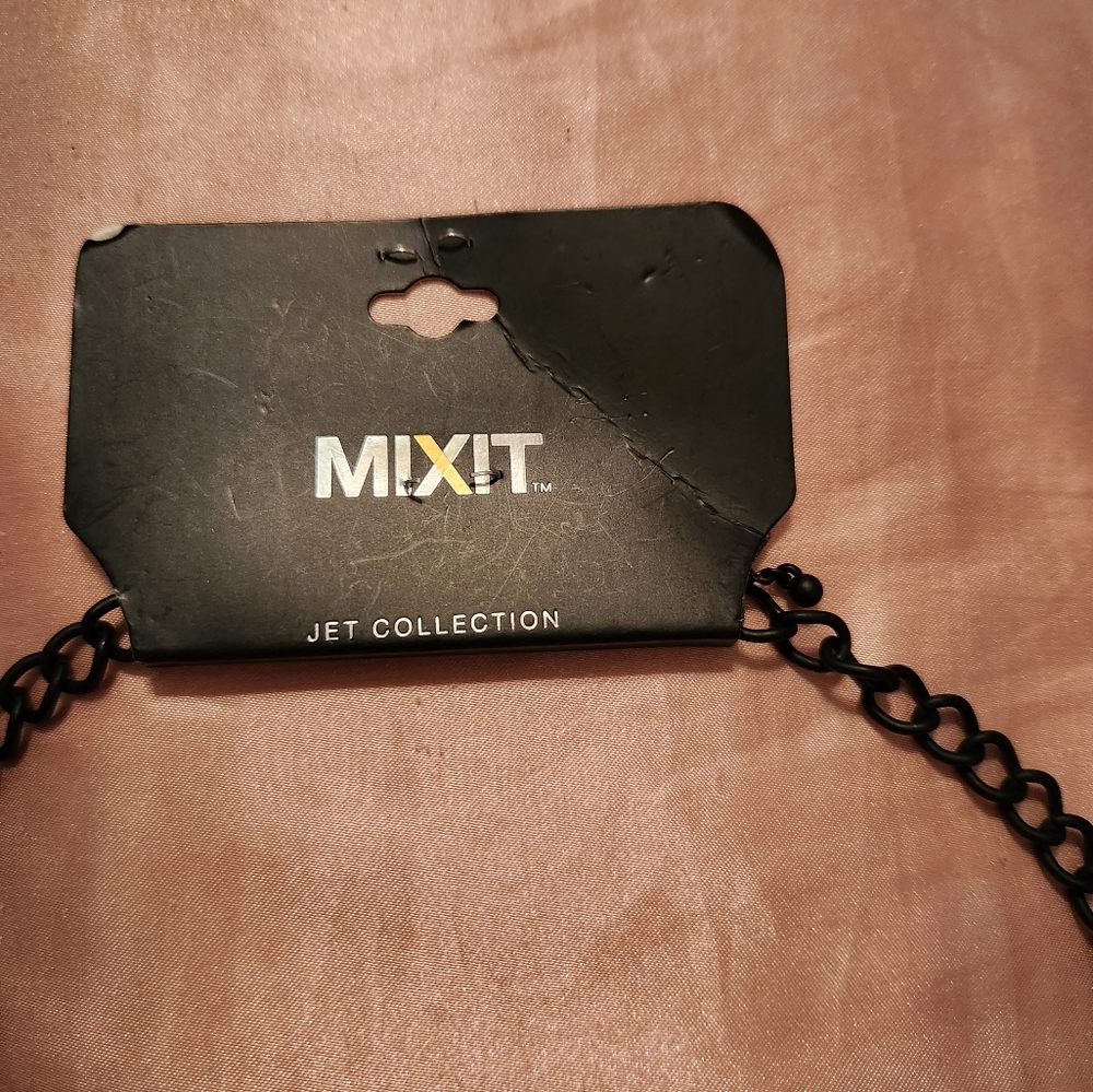 Nwt statement necklace - Picture 6 of 7